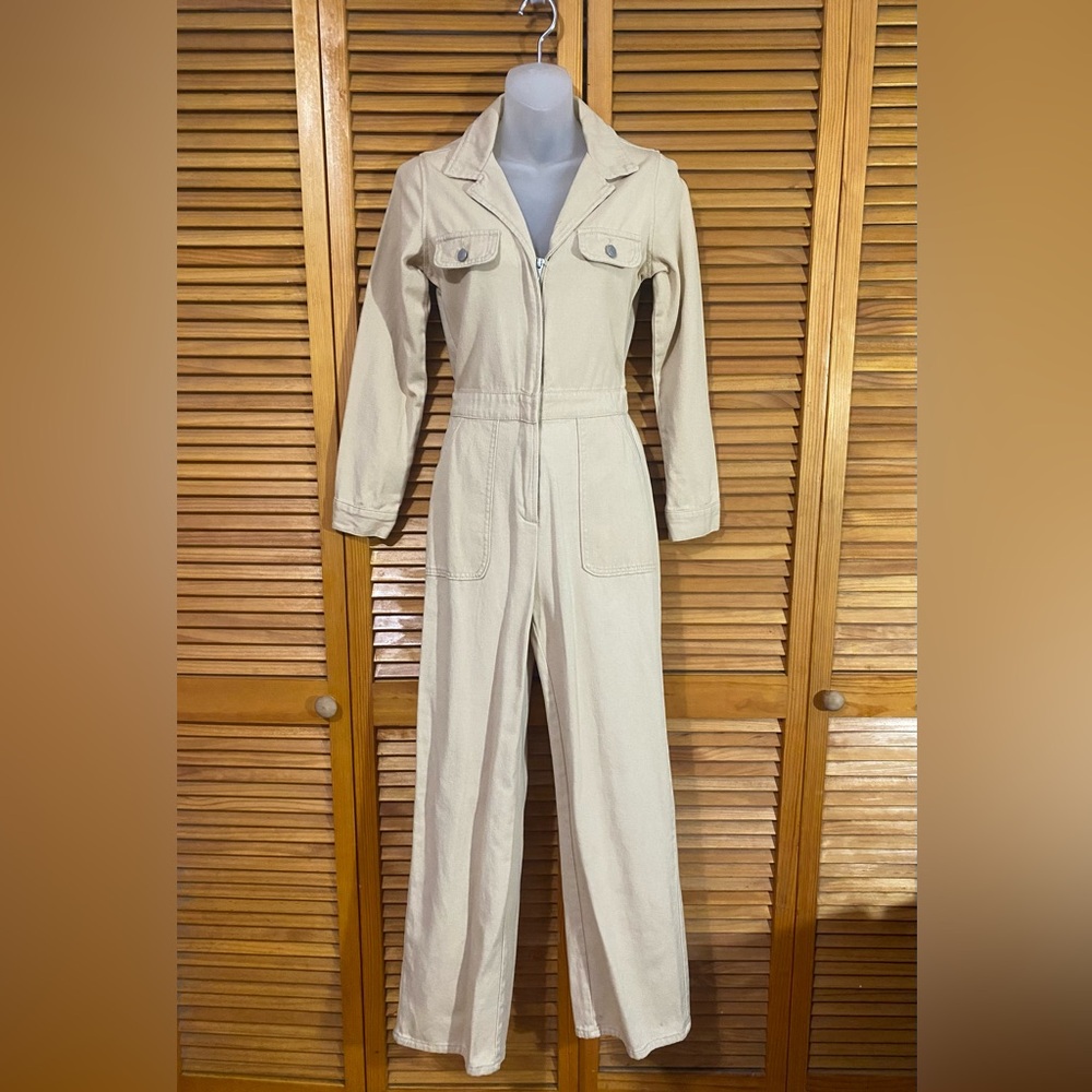 NWOT Light jumpsuit by Forever 21